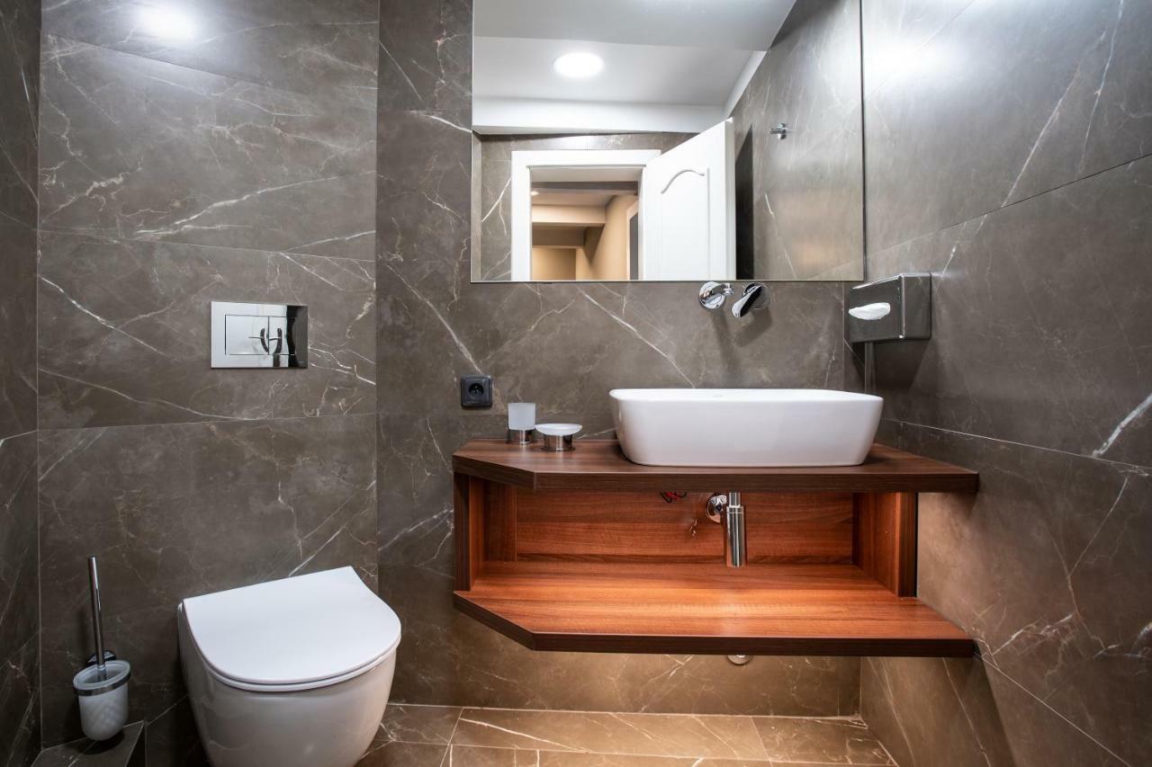 Hotel Anna Beroun  Buitenkant foto