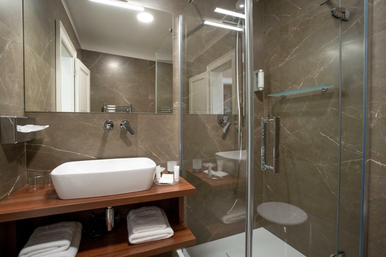 Hotel Anna Beroun  Buitenkant foto