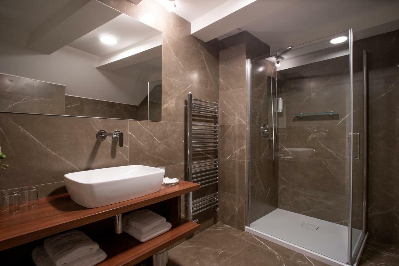 Hotel Anna Beroun  Buitenkant foto